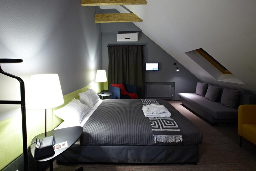 Hotel Newport Dnipro Esterno foto