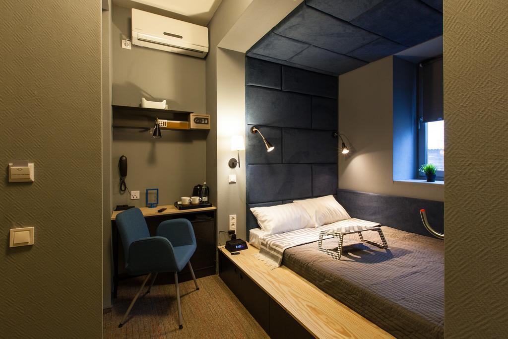Hotel Newport Dnipro Esterno foto