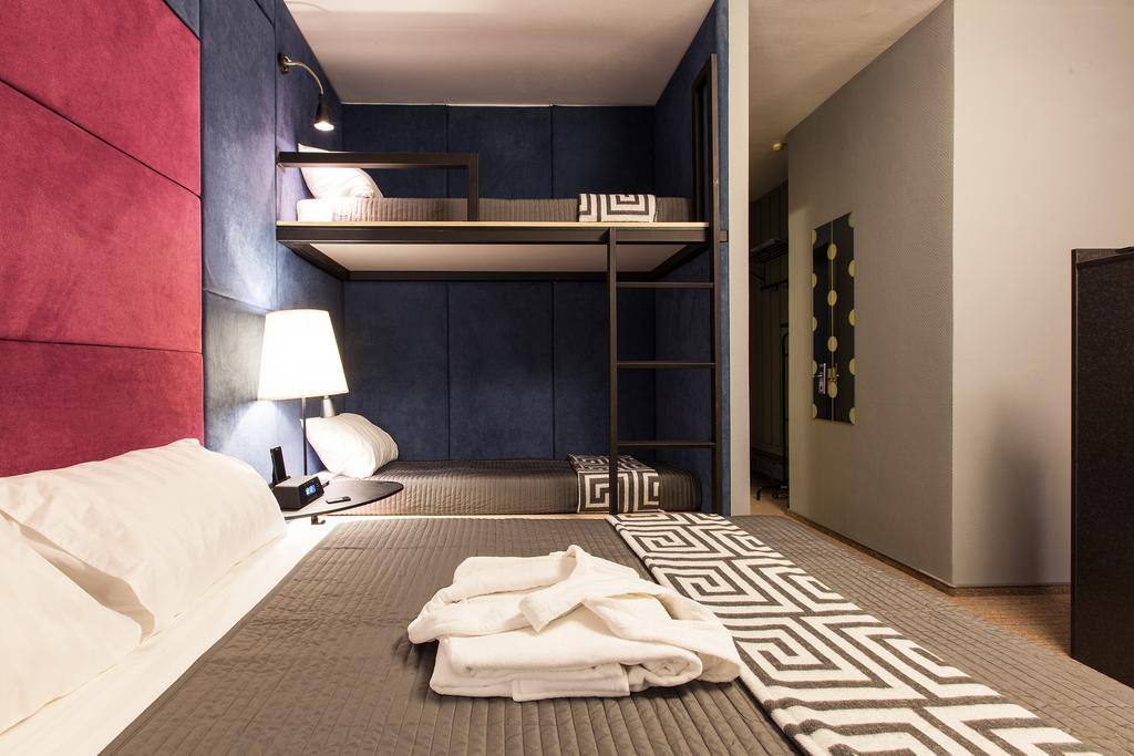 Hotel Newport Dnipro Esterno foto