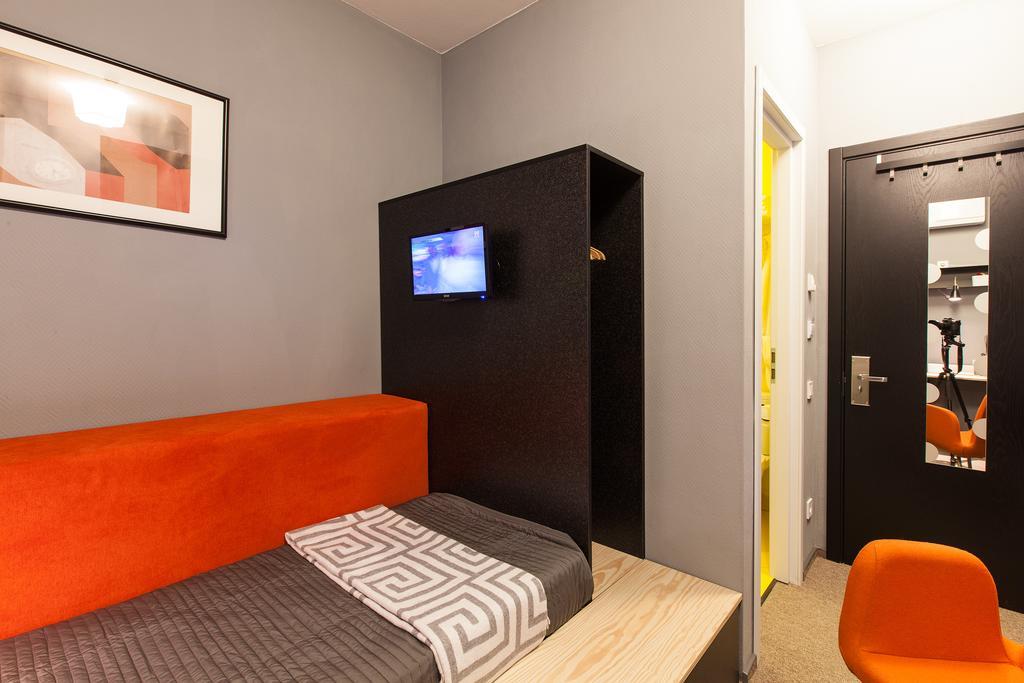 Hotel Newport Dnipro Esterno foto